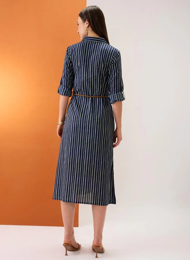 جلو باص فستان ميدي بأكمام ملفوفة وخصر برباط